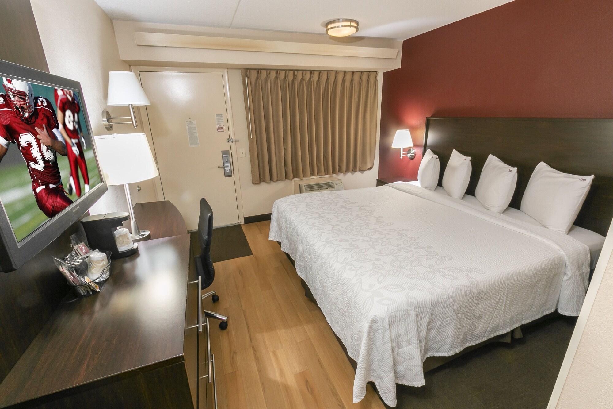 Red Roof Inn Plus+ University At Buffalo - Amherst Exteriör bild